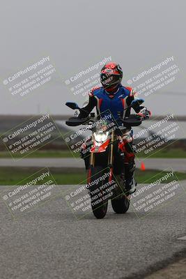 media/Nov-29-2025-TrackDaz (Sat) [[10ae2d9bce]]/C Group/Session 4 (Wheelie Bump)/